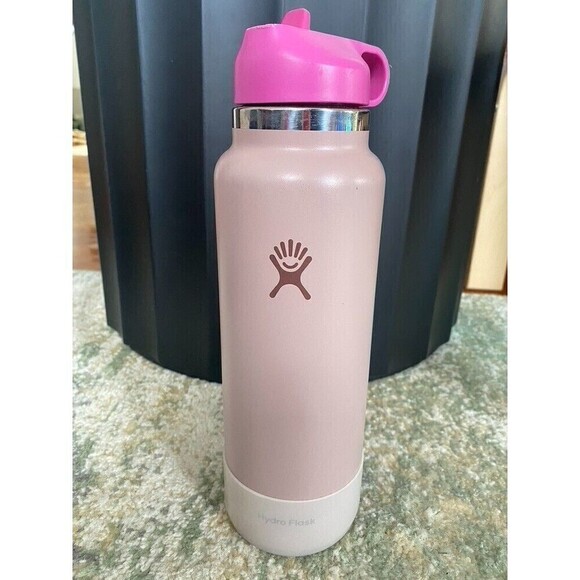 Hydro Flask 40 oz Straw Lid - Stainless Steel Water Bottle Pink - Picture 1 of 11